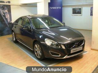 Volvo S60 D5 SUMMUM AWD