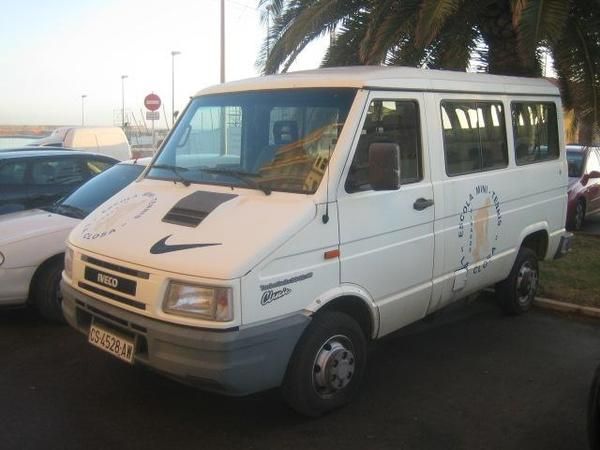 Iveco Daily 3.5    2.8 D KOMBI 9plzs.