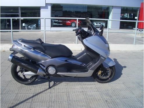 YAMAHA T-Max 500