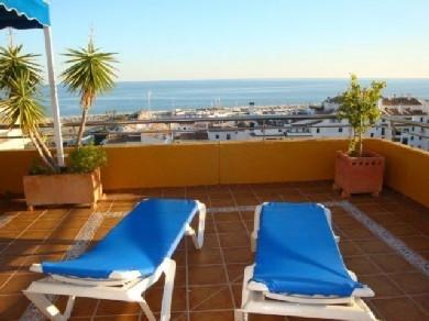 Apartamento con 3 dormitorios se vende en Marbella, Costa del Sol