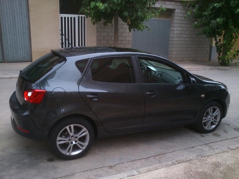 Seat ibiza diesel   techo solar.xenon.llantas ..el mas alto de la gama