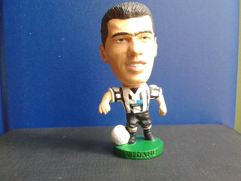 Figura Corinthian Prostar Zinedine Zidane.