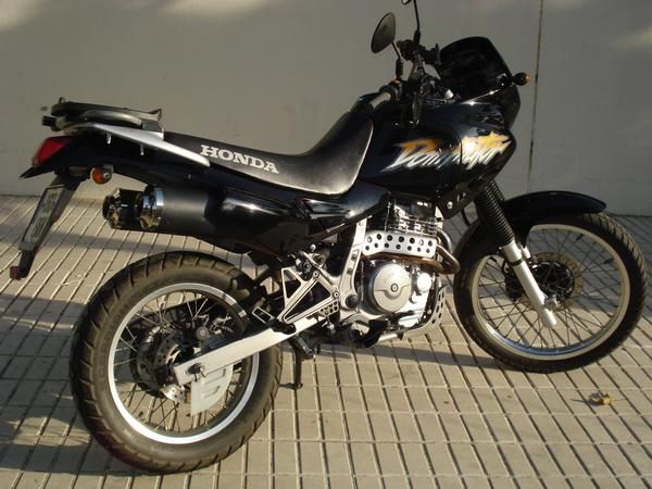 HONDA DOMINATOR NX 650