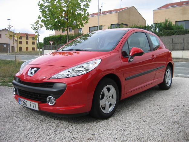 Vendo Peugeot 207 XS 1.4 90 cv 16 valvulas