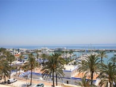 Apartamento con 2 dormitorios se vende en Estepona, Costa del Sol