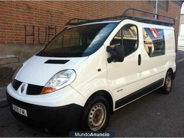 Renault Trafic Traf. 2.5dCi Com.6, 150cv*12