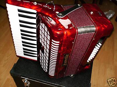 Acordeon estrella rojo 30/32