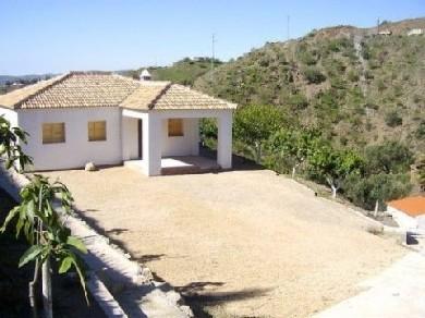 Chalet con 1 dormitorio se vende en Arenas, Axarquia