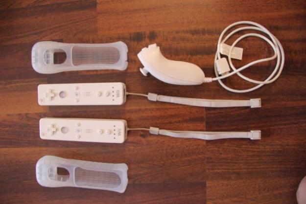 Vendo consola Nintendo Wii como nueva y Flasheada + 2 mandos+Nuchuck y mucho mas