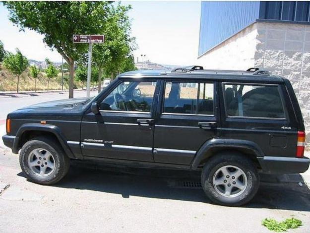 Venta de Jeep Cherokee 2.5 Td Sport '99 en Lleida