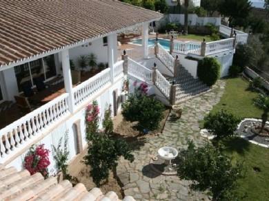 Chalet con 4 dormitorios se vende en Mijas Pueblo, Costa del Sol