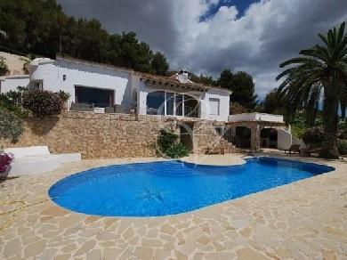 Chalet con 4 dormitorios se vende en Moraira, Costa Blanca