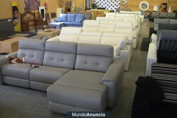 SOFAS DE LUJO A COSTE POR CIERRES DE TIENDAS