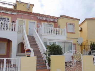 Apartamento con 3 dormitorios se vende en La Zenia, Costa Blanca