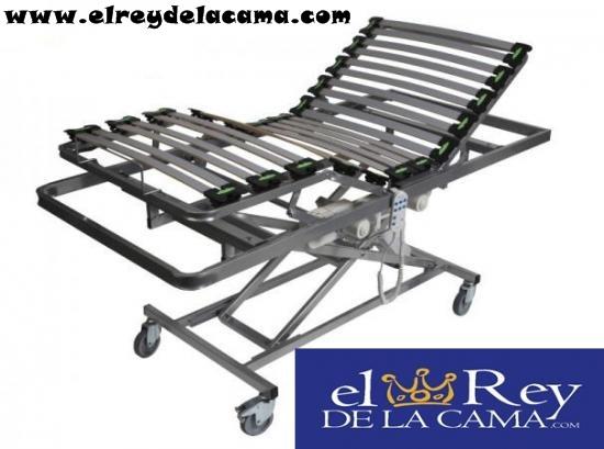 Cama con carro elevador.