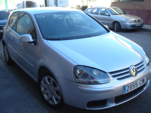 VOLKSWAGEN Golf 2.0TDI Sportline