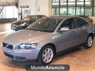 Volvo S40 2.0 MOMENTUM