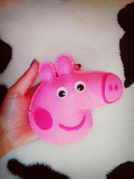 Peluche mediano Peppa Pig fieltro.