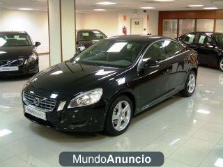 Volvo S60 DRIVE MOMENTUM