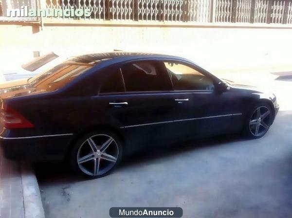 Vendo Mercedes Clase c270       Totalmente Equipado!