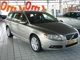 Volvo V70 D5