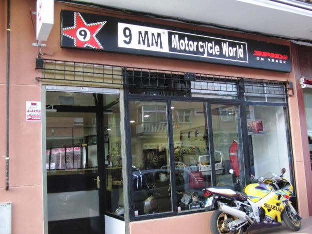 TIENDA DE MOTOS - LIQUIDACIÓN POR CIERRE (se traspasa)