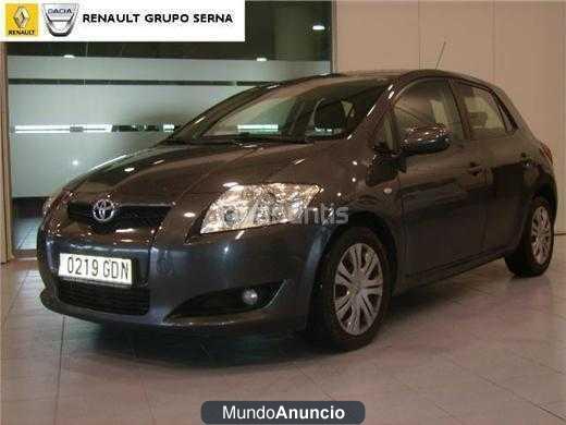 Toyota Auris 2.0 D4D Luna Plus