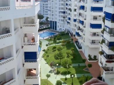 Apartamento con 3 dormitorios se vende en Marbella, Costa del Sol