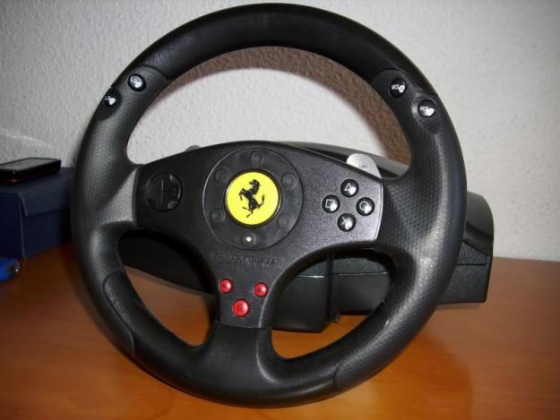 EN VENTA VOLANTE THRUSTMASTER FERRARI GT (COMO NUEVO)