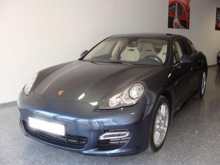 Porsche Panamera turbo en Valencia