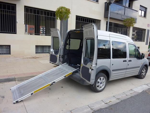 Vehiculo Adaptado para Silla de Ruedas