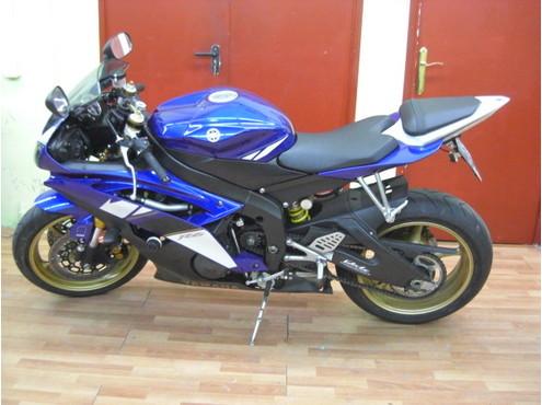 YAMAHA R 6 IMPECABLE