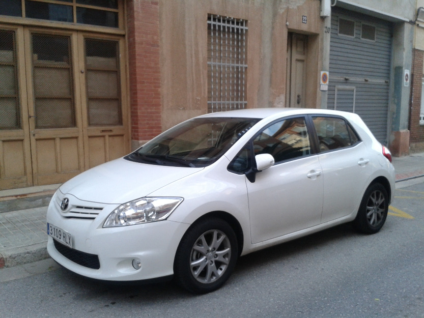 Vendo Toyota Auris 1.6