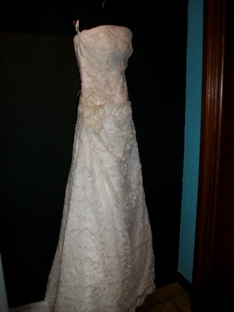 Vendo vestido de novia de lujo por 700€