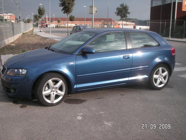 vendo  Audi A3 TDI 2.0 140 C.V. AMBITION AÑO:2005 60.000KM.  AZUL MAURICIO EFECTO PERLA