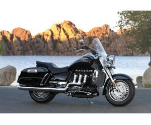 TRIUMPH ROCKET III TOURING