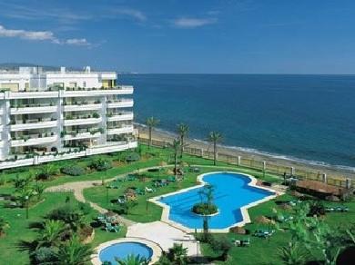 Apartamento con 2 dormitorios se vende en Marbella, Costa del Sol