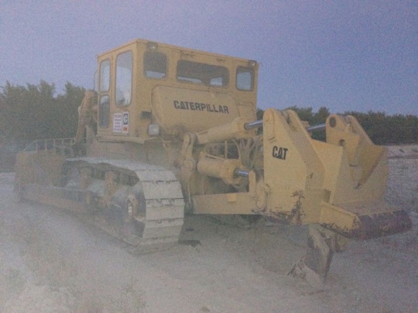 bulldocer caterpillar D8 H 68