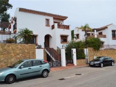 Chalet con 6 dormitorios se vende en Mijas Costa, Costa del Sol