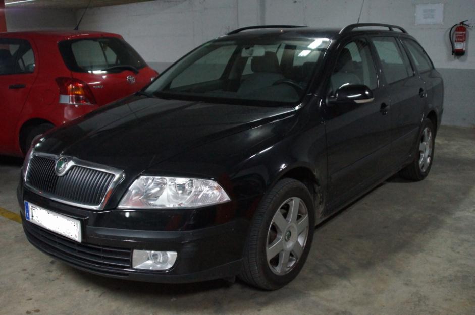 Skoda octavia combi 1.9 tdi dsg trend 105cv  buen estado