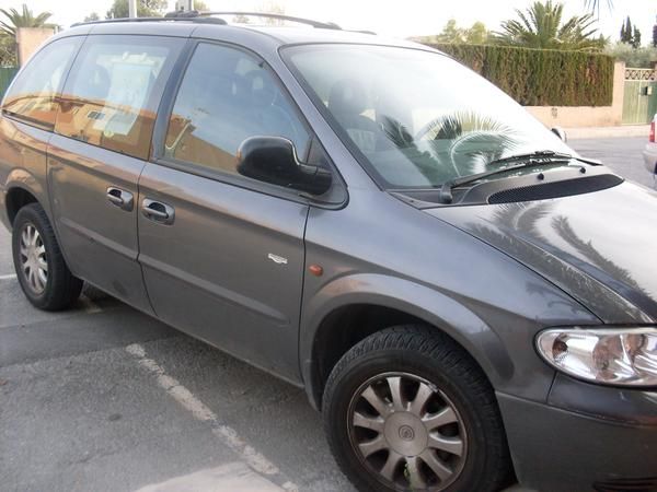 vendo coche chrysler de 9 plazas