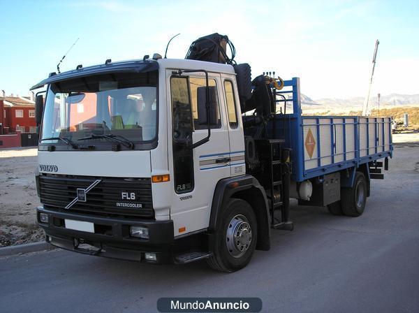 Camión Volvo FL615