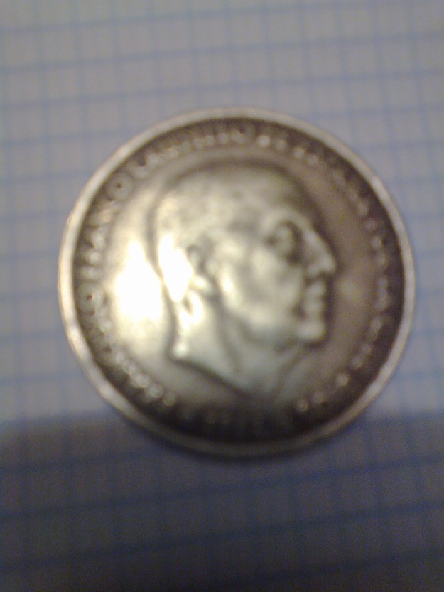 Vendo moneda del caudillo 100 pesetas del año 1966 (con el palo recto)  300 euros.negociab