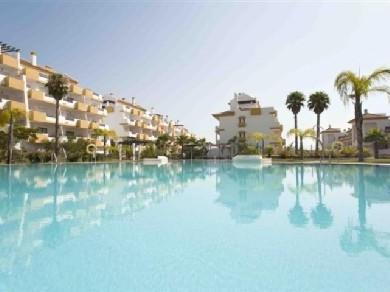 Apartamento con 2 dormitorios se vende en Mijas Costa, Costa del Sol