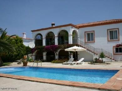 Chalet con 2 dormitorios se vende en Manilva, Costa del Sol