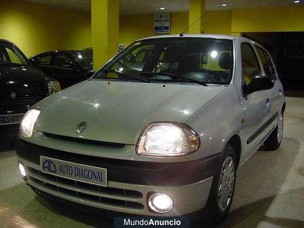 Renault Clio 1.9 DIESEL 5PACIONAL/AI RE/