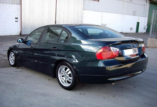 10.900    BMW 318 D E-90 2006 Para reparar chapa. Alcala de henares)