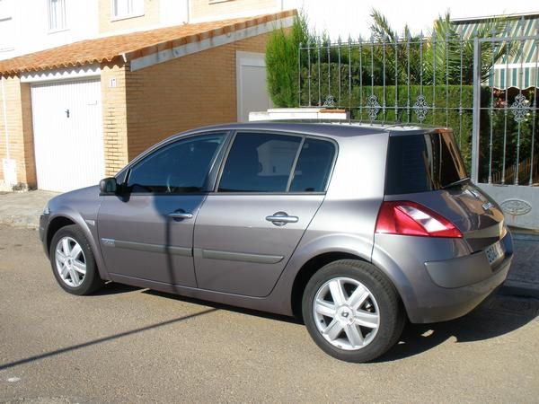 RENAULT MEGANE CONFORT DYNAMIQUE 1.9 dci 120 Cv AÑO 2005