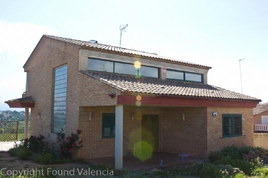 3 Dormitorio Chalet En Venta en Montserrat, Valencia