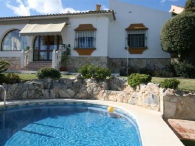 Chalet con 3 dormitorios se vende en Mijas Costa, Costa del Sol